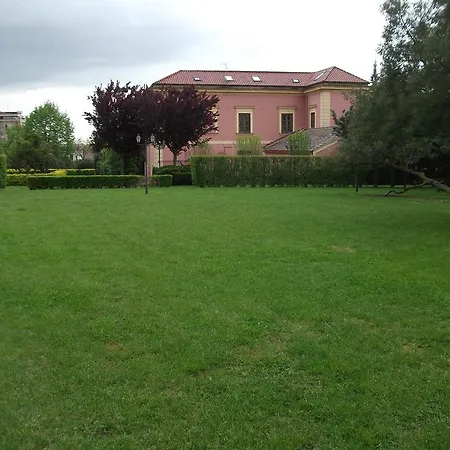 Alojamento de Acomodação e Pequeno-almoço Marcello